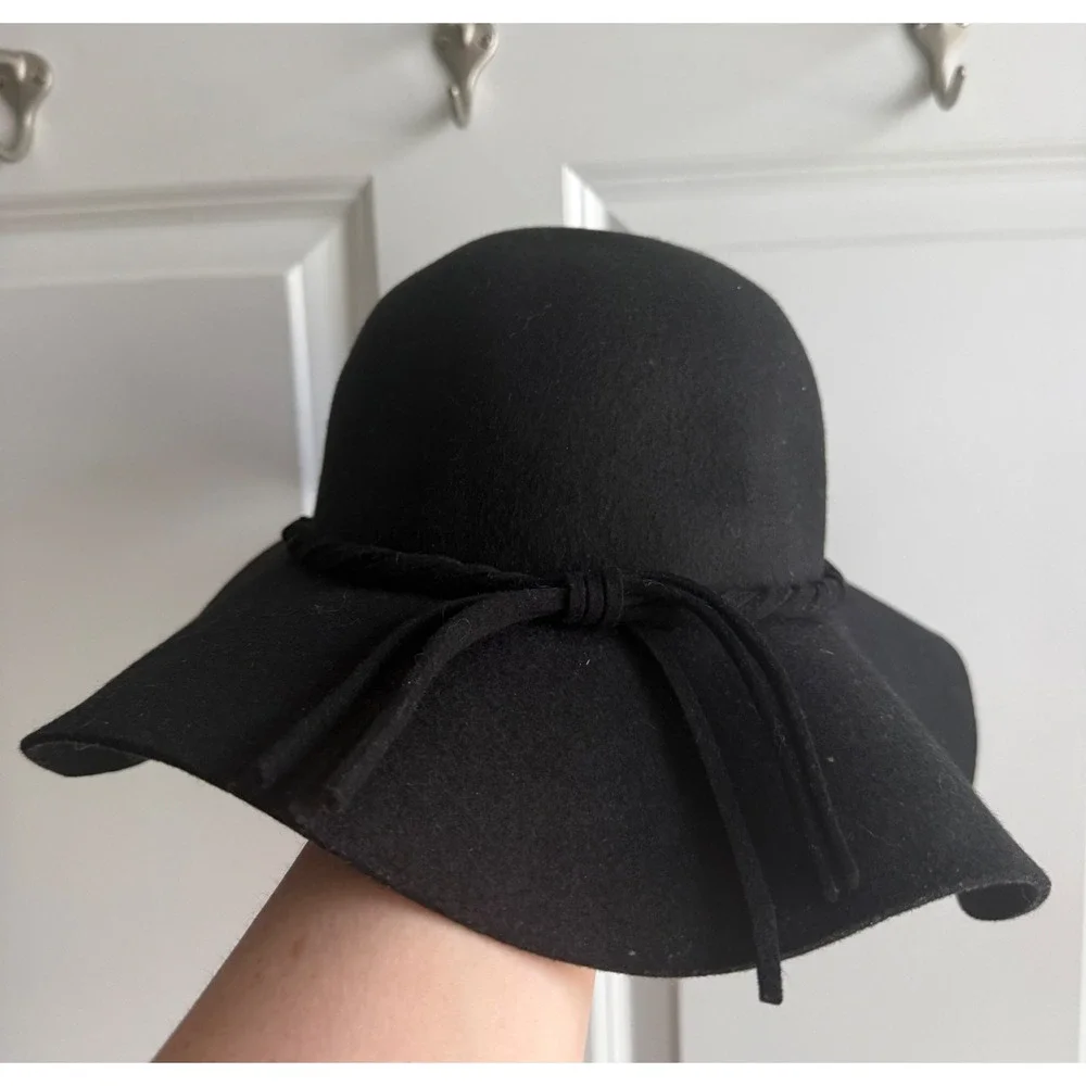 Vintage Black Wool Floppy Hat | Boho Wide Brim Fringe Tie